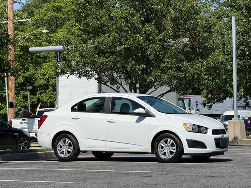 2012 Chevrolet Sonic — photo 14