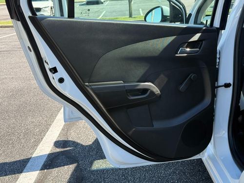 2012 Chevrolet Sonic — photo 17