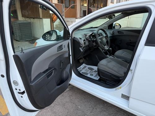 2016 Chevrolet Sonic LS — photo 30
