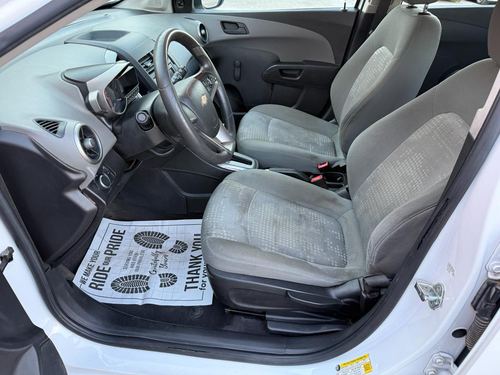 2016 Chevrolet Sonic LS — photo 17