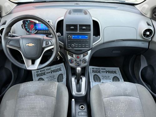 2016 Chevrolet Sonic LS — photo 13