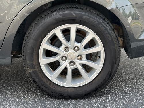 2017 Chevrolet Sonic — photo 15