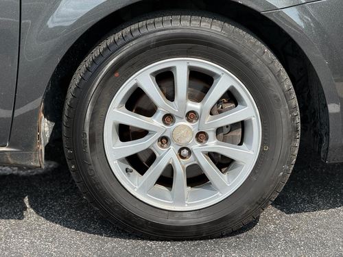 2017 Chevrolet Sonic — photo 22