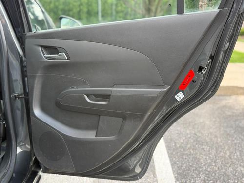 2017 Chevrolet Sonic — photo 33