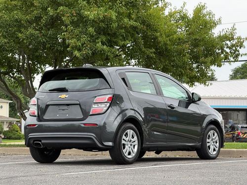 2020 Chevrolet Sonic — photo 3