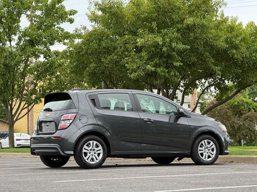 2020 Chevrolet Sonic — photo 10