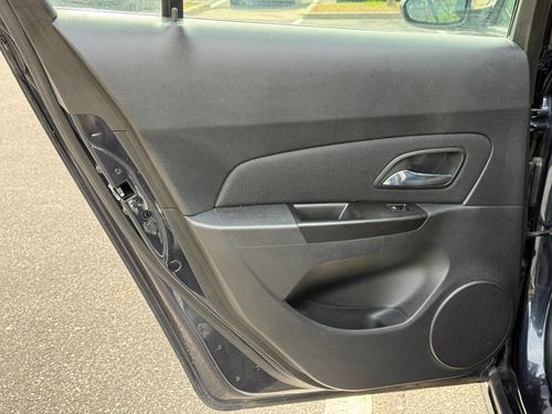 2014 Chevrolet Cruze — photo 36