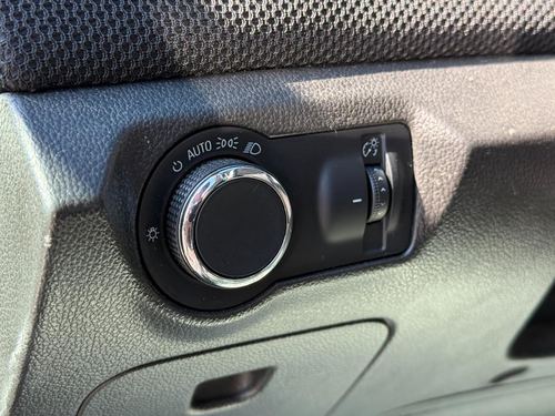 2014 Chevrolet Cruze — photo 21