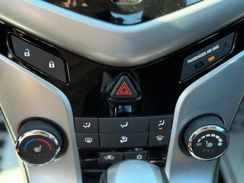 2014 Chevrolet Cruze — photo 28