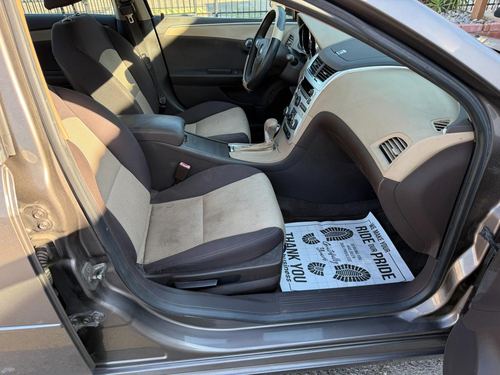 2012 Chevrolet Malibu — photo 24