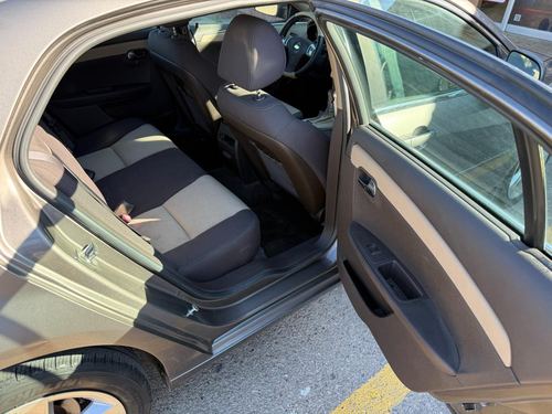 2012 Chevrolet Malibu — photo 27