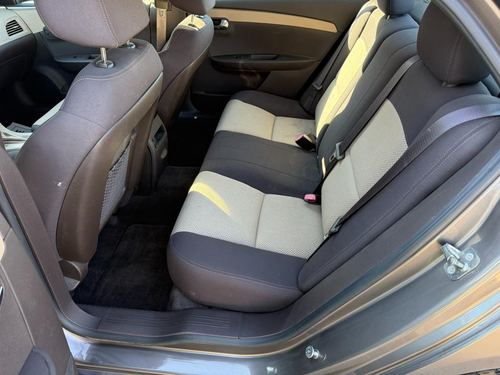 2012 Chevrolet Malibu — photo 31