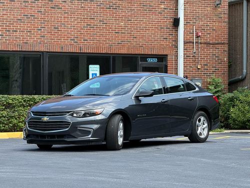 2017 Chevrolet Malibu — photo 5