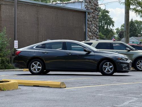 2017 Chevrolet Malibu — photo 7