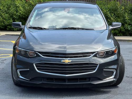 2017 Chevrolet Malibu — photo 14