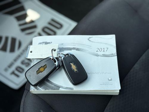 2017 Chevrolet Malibu — photo 20
