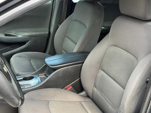 2017 Chevrolet Malibu — photo 25