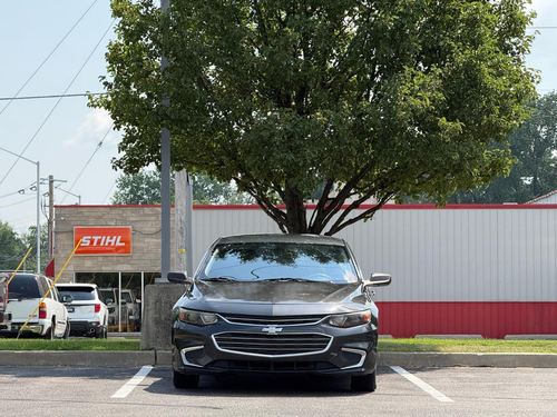 2018 Chevrolet Malibu — photo 2