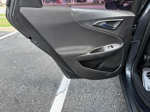 2018 Chevrolet Malibu — photo 14
