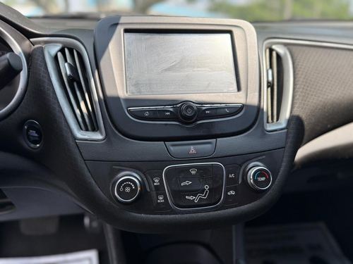 2018 Chevrolet Malibu — photo 23