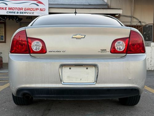 2011 Chevrolet Malibu 1LT — photo 9