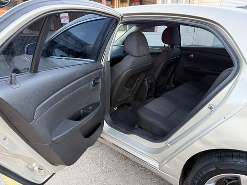 2011 Chevrolet Malibu 1LT — photo 23