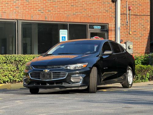 2017 Chevrolet Malibu — photo 3