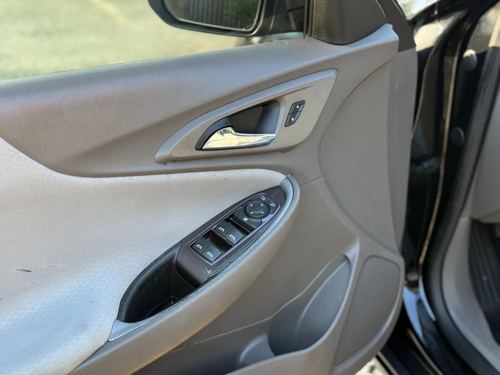 2017 Chevrolet Malibu — photo 16