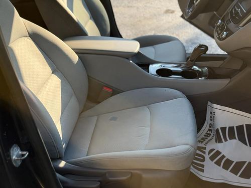 2017 Chevrolet Malibu — photo 23