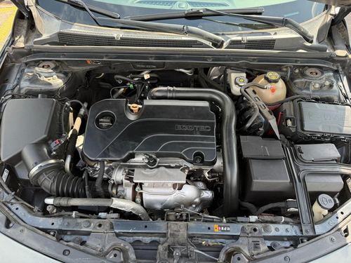 2019 Chevrolet Malibu LT — photo 11