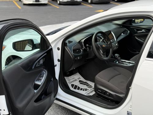 2021 Chevrolet Malibu LT (1LT) — photo 17