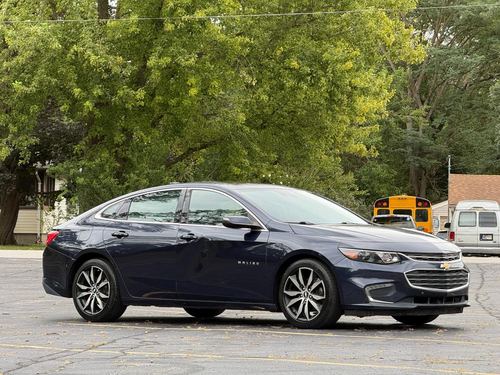2016 Chevrolet Malibu — photo 11