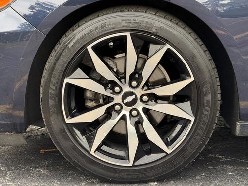 2016 Chevrolet Malibu — photo 16
