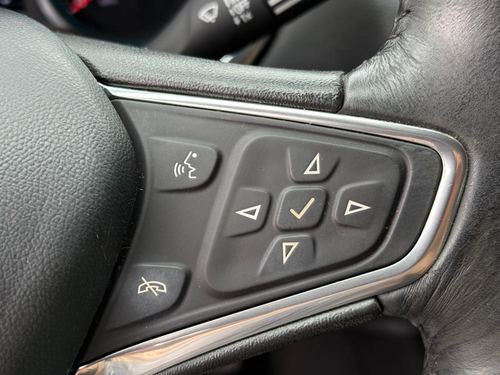 2016 Chevrolet Malibu — photo 28