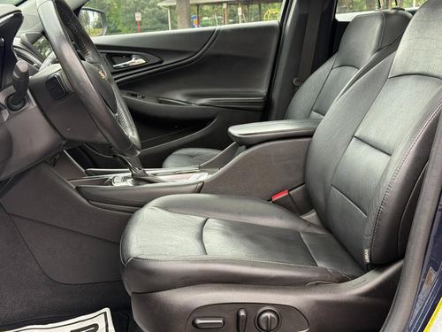 2016 Chevrolet Malibu — photo 37