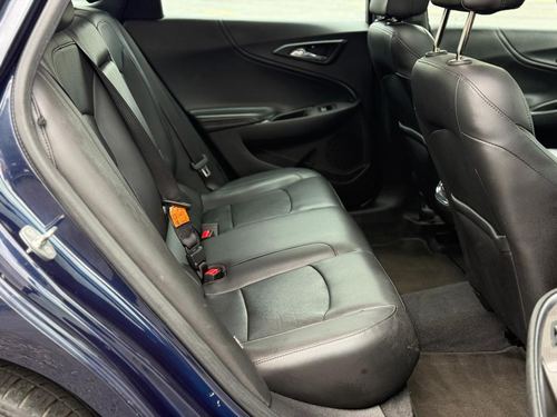 2016 Chevrolet Malibu — photo 39