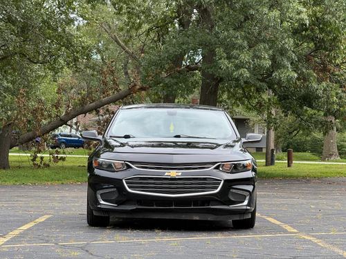 2017 Chevrolet Malibu — photo 4