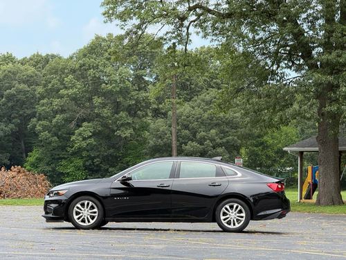 2017 Chevrolet Malibu — photo 7