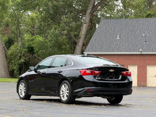 2017 Chevrolet Malibu — photo 9