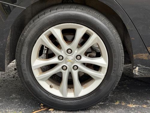 2017 Chevrolet Malibu — photo 19