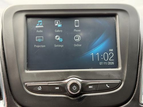 2017 Chevrolet Malibu — photo 32