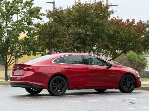 2016 Chevrolet Malibu 1LT — photo 9