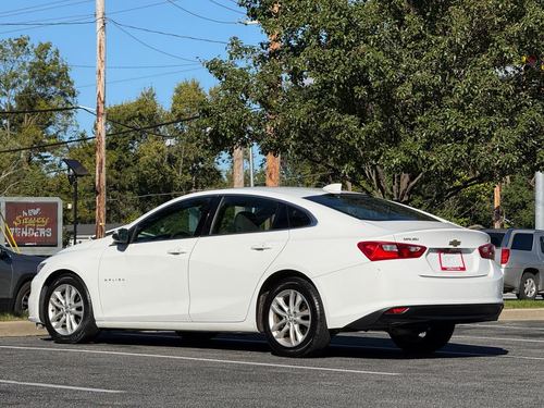 2017 Chevrolet Malibu 1LT — photo 9