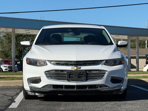 2017 Chevrolet Malibu 1LT — photo 3