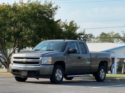 2008 Chevrolet Silverado — photo 1
