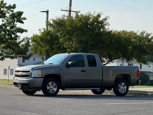2008 Chevrolet Silverado — photo 3