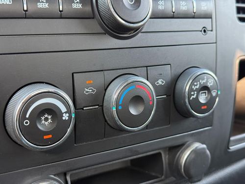 2008 Chevrolet Silverado — photo 30