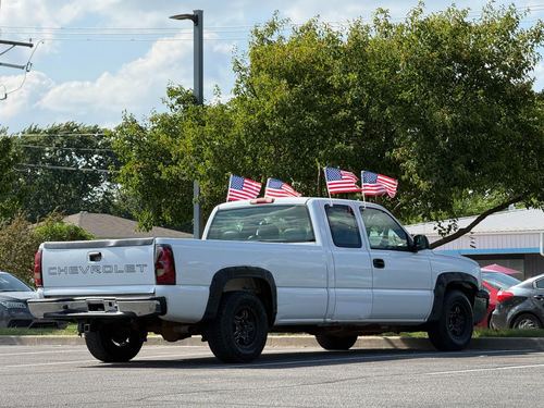 2004 Chevrolet Silverado 1500 — photo 25