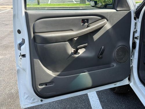 2004 Chevrolet Silverado 1500 — photo 28