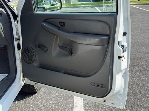 2004 Chevrolet Silverado 1500 — photo 30